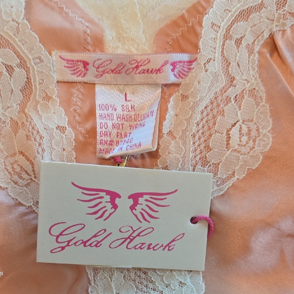 Gold Hawk Peach Satin Chemise with Lace Trim And Detail Size LG. NWT 100% SILK - Picture 6 of 9